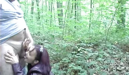 Cara fry menina com óculos em video amador x meias anal