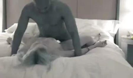 Valentina magro com boas mamas acariciando seu clitóris x vídeos swing amador