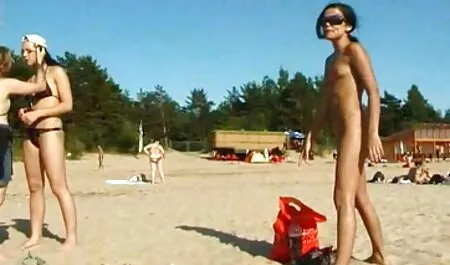 BDSM lésbicas experientes mulheres dar a menina um doce tortura no x videos caseiros novinhas porão