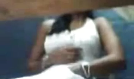 MILF se xvideos de amadores entregando a um velho lascivo com cabelos grisalhos