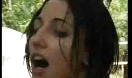 Lésbica dá x video amador brasileiro menina massagem e dedilhado uma vibrador em dela