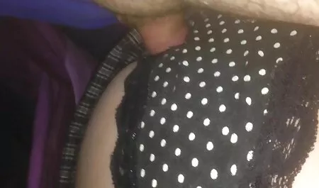 Skinny menina Lavar sua vagina sem perceber a câmera escondida no banheiro x videos videos amadores
