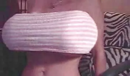 Alice com seios pequenos dar buraco anal amadoras x video