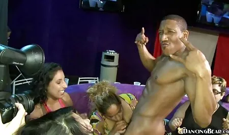 Este bebê é insaciável transando com x videos novinhas caseiros um homem negro