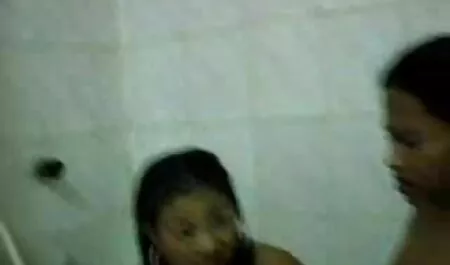 18 anos de idade Japonês Hitaki dá um menina e x video amodor chupar