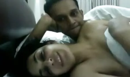 Hahal acariciando Angelina com rolhas apertadas xvideos amador camera escondida