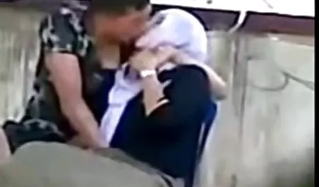 Peituda garota flexível xvideo amador caseiro brasileiro invocar rigidez