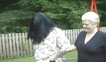 Um cara duro fodido em x videos cnn uma linda loira boquete com seios pequenos