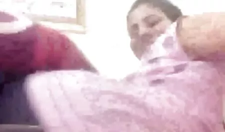 Morena menina com tatuagem quer se masturbar na frente da câmera, mas foi atingido por um xvideos fotos caseiras homem para este