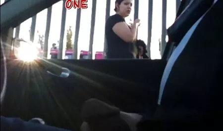 Loira chupando o pau dos homens e pegando x video amador brasileiro os zumbidos