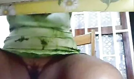 Tatuado cadela mostra a x videos amadores brasileiros vagina na webcam