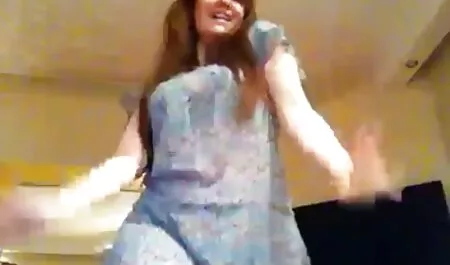 Loira Julia bêbado e xvideos lesbicas amador chupando coisas