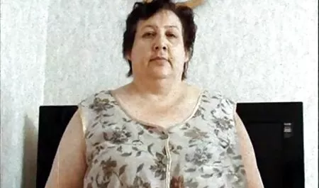 Teenie com plena paixão Foda x vídeo brasileiro amador no caminho atrás da Casa