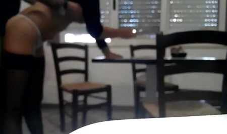 Estudante x video anal amador Samantha dá pontos em um homem